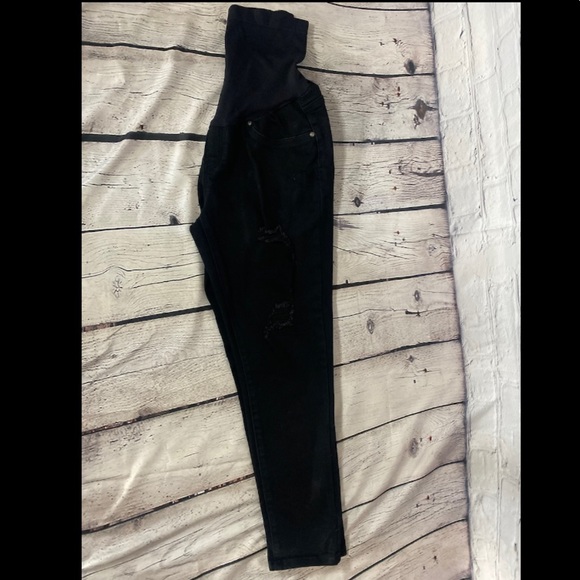 Maternity Distressed Jeans - Picture 3 of 4